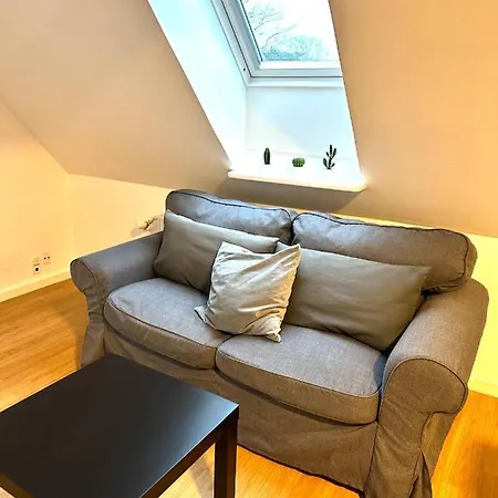Cozy One Bedroom Near The Sea